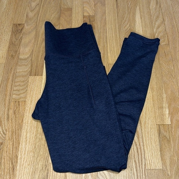 athleta salutation stash pocket ii softluxe tight - Picture 4 of 10